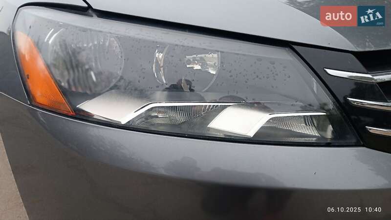 Седан Volkswagen Passat 2012 в Києві