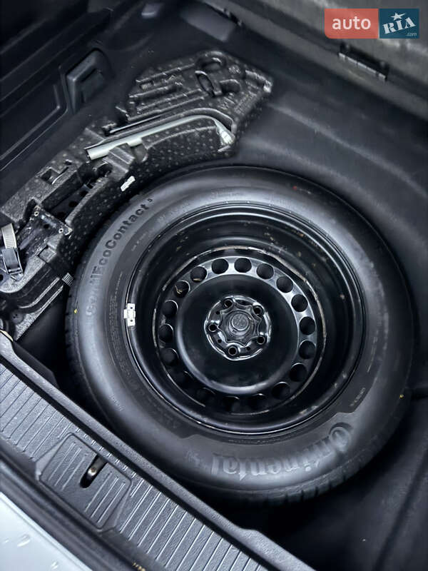 Універсал Volkswagen Passat 2015 в Міжгір'ї