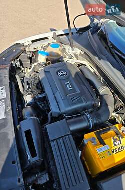 Седан Volkswagen Passat 2014 в 