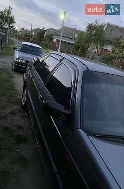 Седан Volkswagen Passat 1988 в Ужгороде