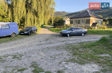 Седан Volkswagen Passat 1988 в Ужгороде