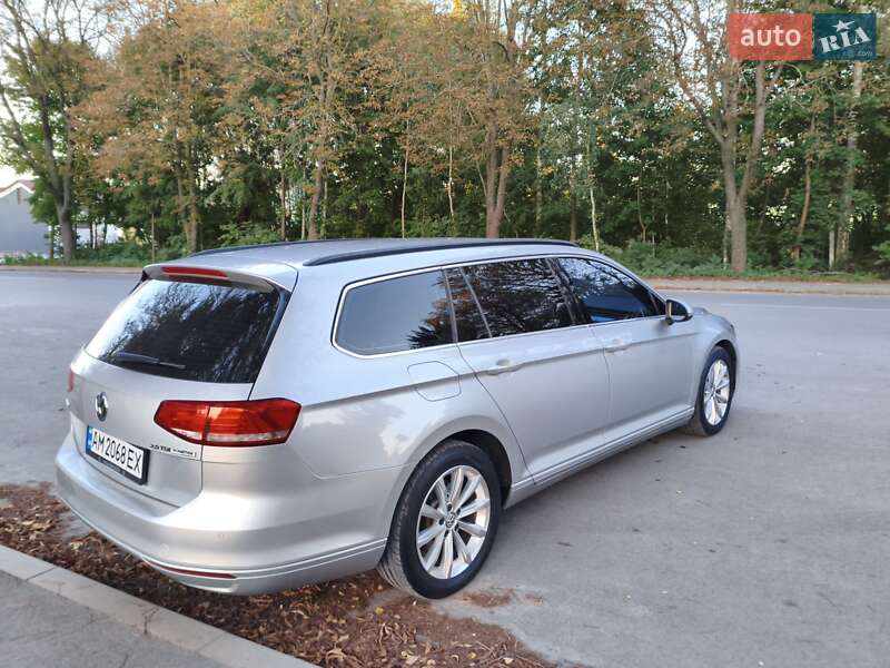 Универсал Volkswagen Passat 2016 в Звягеле