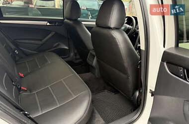 Седан Volkswagen Passat 2014 в 