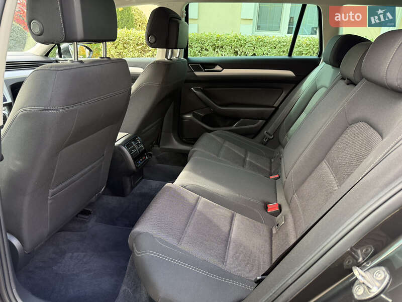 Универсал Volkswagen Passat 2018 в Броварах фото 26 Универсал Volkswagen Passat 2018 в Броварах