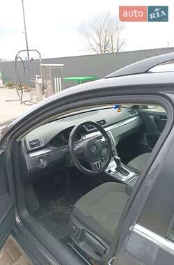 Универсал Volkswagen Passat 2011 в 