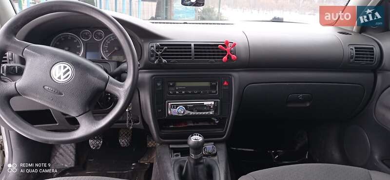 Универсал Volkswagen Passat 2004 в Тлумаче