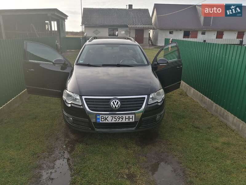 Универсал Volkswagen Passat 2006 в Радехове