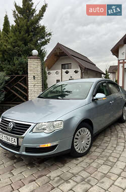 Седан Volkswagen Passat 2005 в 