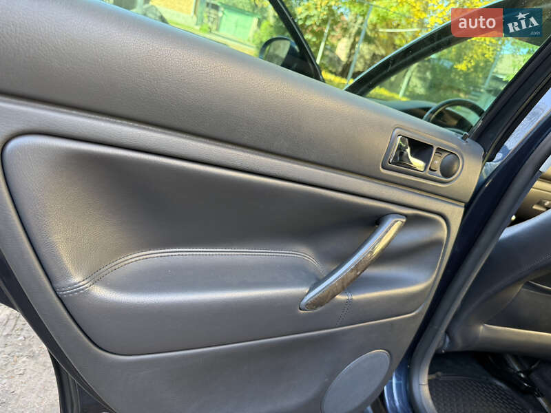 Седан Volkswagen Passat 2004 в Тульчине фото 28 Седан Volkswagen Passat 2004 в Тульчине