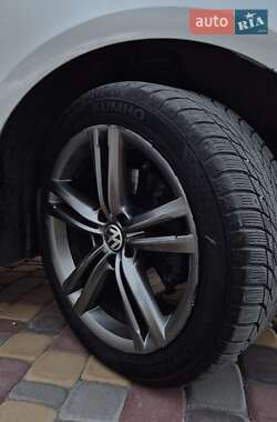 Седан Volkswagen Passat 2014 в 