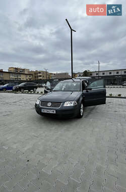 Універсал Volkswagen Passat 2003 в Ужгороді