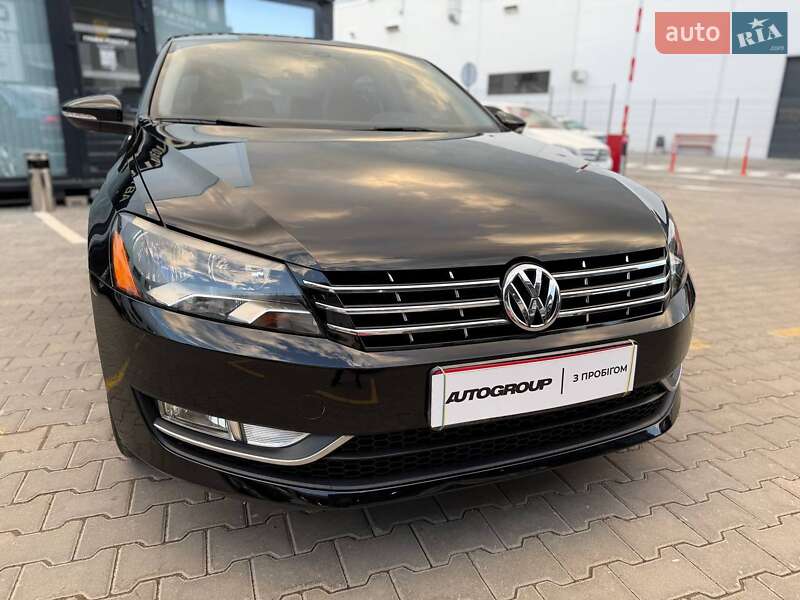 Седан Volkswagen Passat 2012 в Одесі