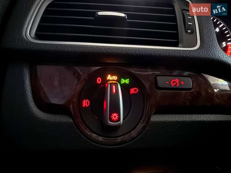 Седан Volkswagen Passat 2012 в Одесі