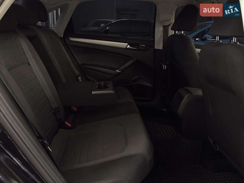 Седан Volkswagen Passat 2021 в Николаеве