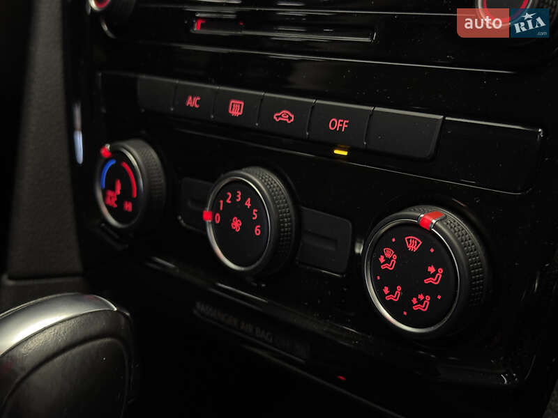 Седан Volkswagen Passat 2021 в Николаеве