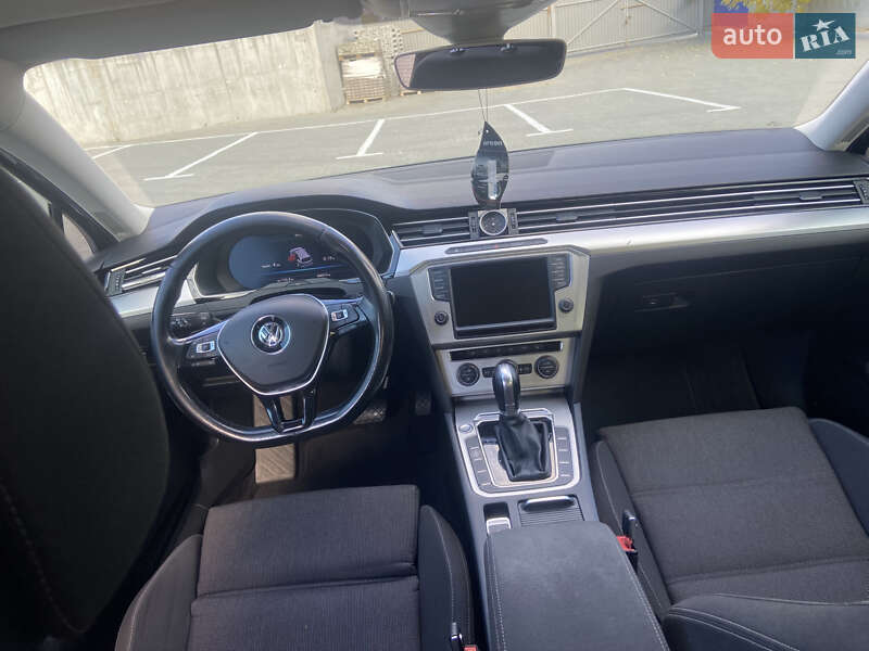 Универсал Volkswagen Passat 2015 в Николаеве
