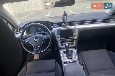 Универсал Volkswagen Passat 2015 в 