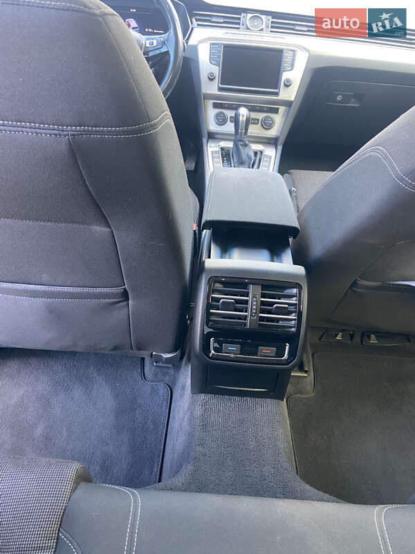 Универсал Volkswagen Passat 2015 в Николаеве