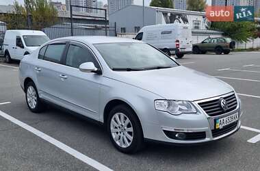 Седан Volkswagen Passat 2008 в Києві