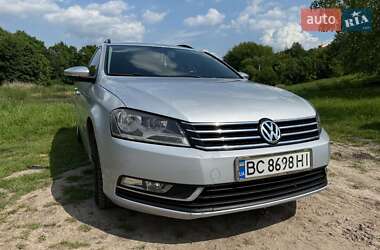 Універсал Volkswagen Passat 2011 в Львові