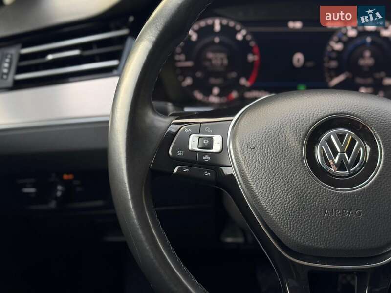 Универсал Volkswagen Passat 2019 в Бердичеве