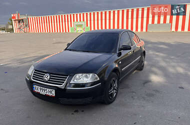 Седан Volkswagen Passat 2002 в Харкові