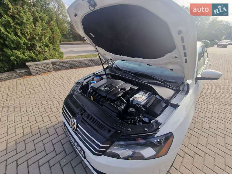 Седан Volkswagen Passat 2013 в Запорожье