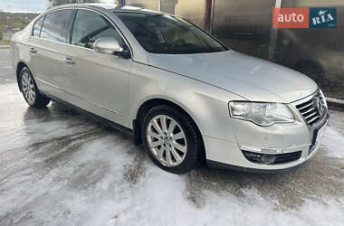 Седан Volkswagen Passat 2010 в 