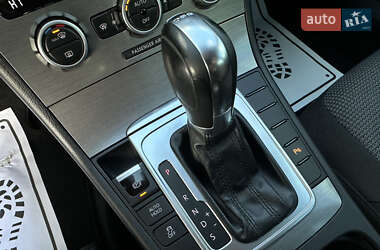 Седан Volkswagen Passat 2013 в 
