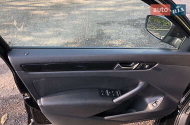 Седан Volkswagen Passat 2013 в 