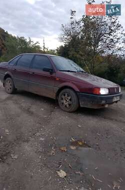 Седан Volkswagen Passat 1988 в Самборі