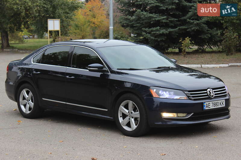 Седан Volkswagen Passat 2015 в Днепре