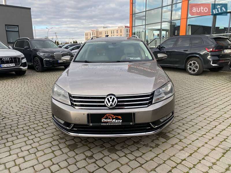 Универсал Volkswagen Passat 2013 в Львове