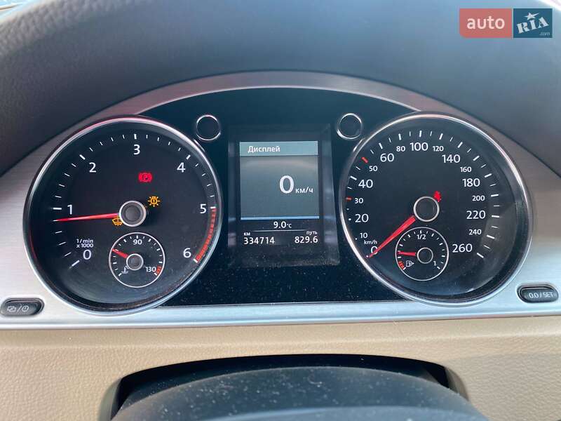 Универсал Volkswagen Passat 2013 в Львове