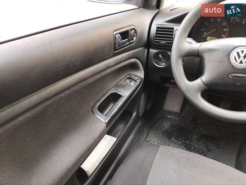 Седан Volkswagen Passat 1998 в Ивано-Франковске