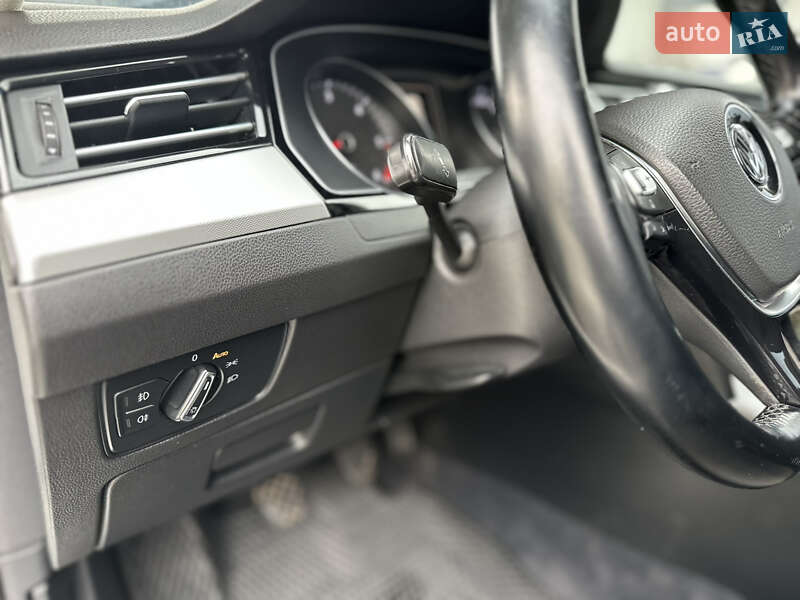 Универсал Volkswagen Passat 2016 в Днепре
