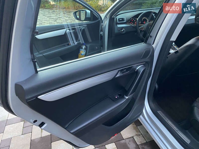 Универсал Volkswagen Passat 2012 в Бучаче