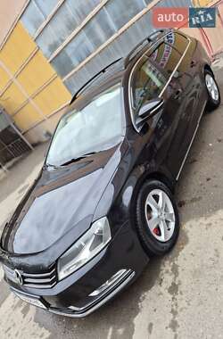 Универсал Volkswagen Passat 2013 в 