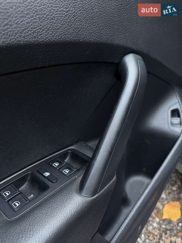 Седан Volkswagen Passat 2012 в Днепре фото 21 Седан Volkswagen Passat 2012 в Днепре