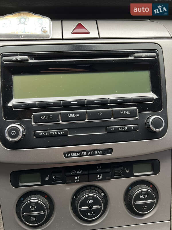 Универсал Volkswagen Passat 2009 в Кропивницком