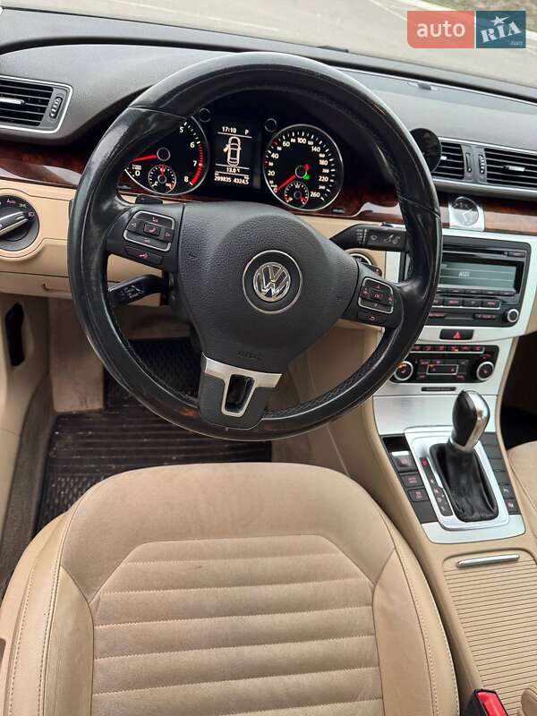 Седан Volkswagen Passat 2011 в Решетиловке