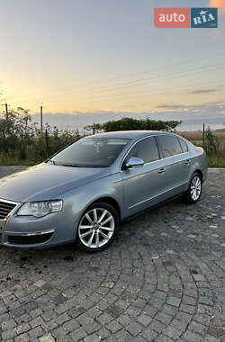 Седан Volkswagen Passat 2010 в 