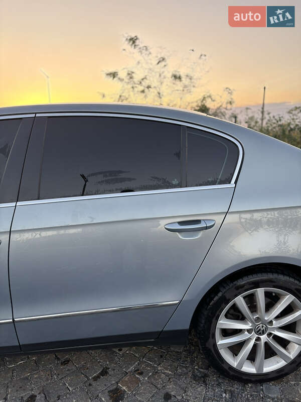 Седан Volkswagen Passat 2010 в Иршаве
