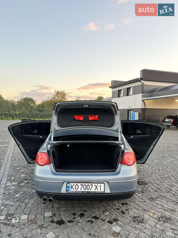 Седан Volkswagen Passat 2010 в Иршаве