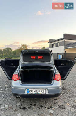 Седан Volkswagen Passat 2010 в 