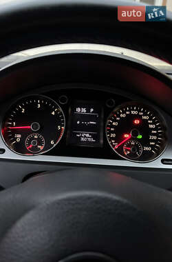 Седан Volkswagen Passat 2010 в 