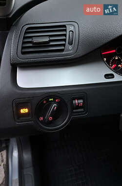 Седан Volkswagen Passat 2010 в 