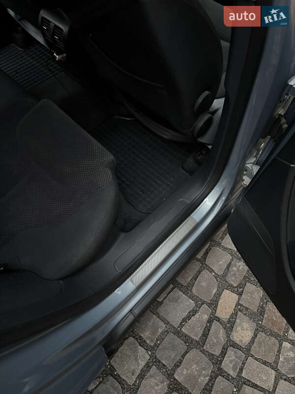 Седан Volkswagen Passat 2010 в Иршаве