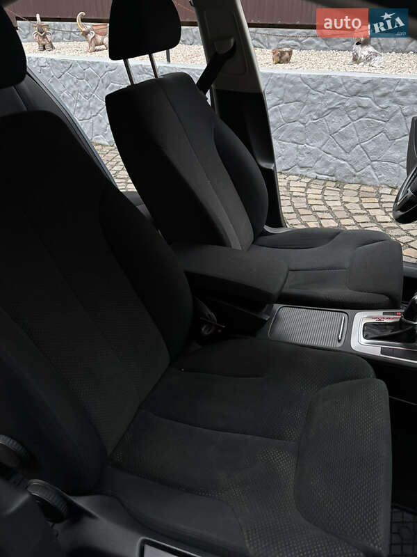 Седан Volkswagen Passat 2010 в Иршаве