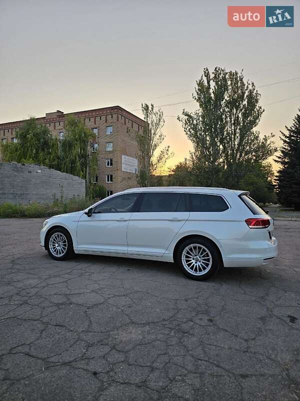 Универсал Volkswagen Passat 2016 в Славянске